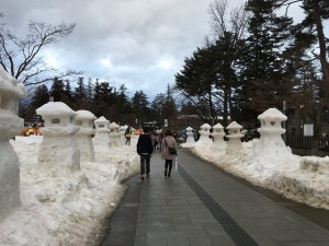 snow lanterns