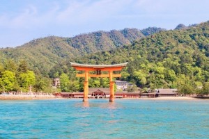 “Itsukushima Jinjya” and "Ootorii"