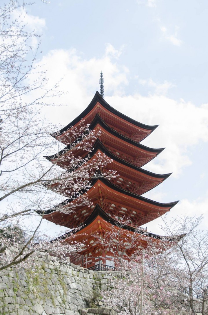 Toyokuni Shrine with a five-storied pagoda in spring