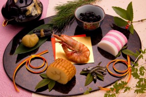 When presenting the "Ko-Haku-Kamaboko", it is a must to place the red on right side, white on left side.
